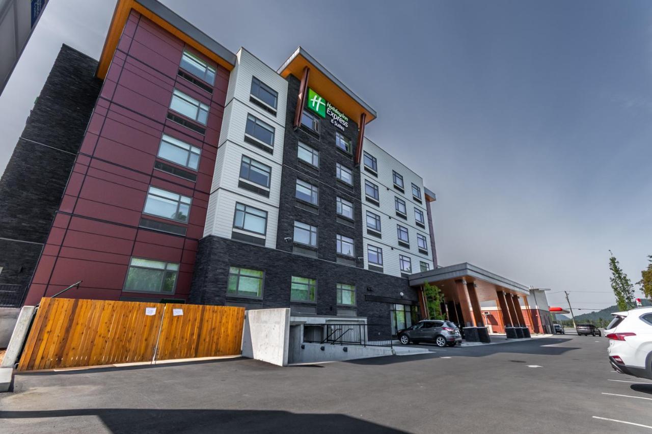 Express & - East An Ihg Chilliwack